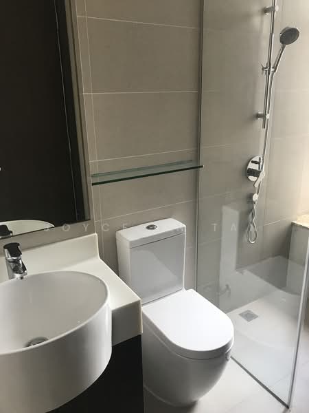 Sundance Suites, 12 Duku Place, 1 Bedroom, 560 sqft, Condominium For Rent, by Joycelyn Tan, 20945824 - Bathroom - PropertyGuru.com.sg
