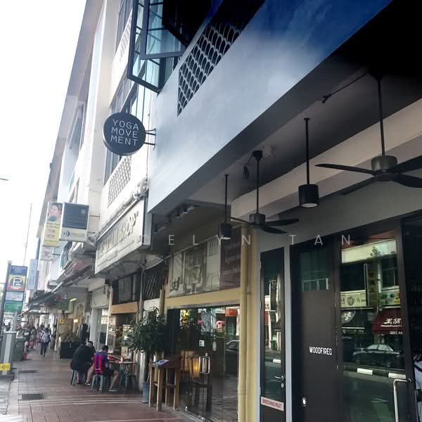 Sundance Suites, 12 Duku Place, 1 Bedroom, 560 sqft, Condominium For Rent, by Joycelyn Tan, 20945824 - Yoga Studios, Cafes, Restaurants nearby - PropertyGuru.com.sg