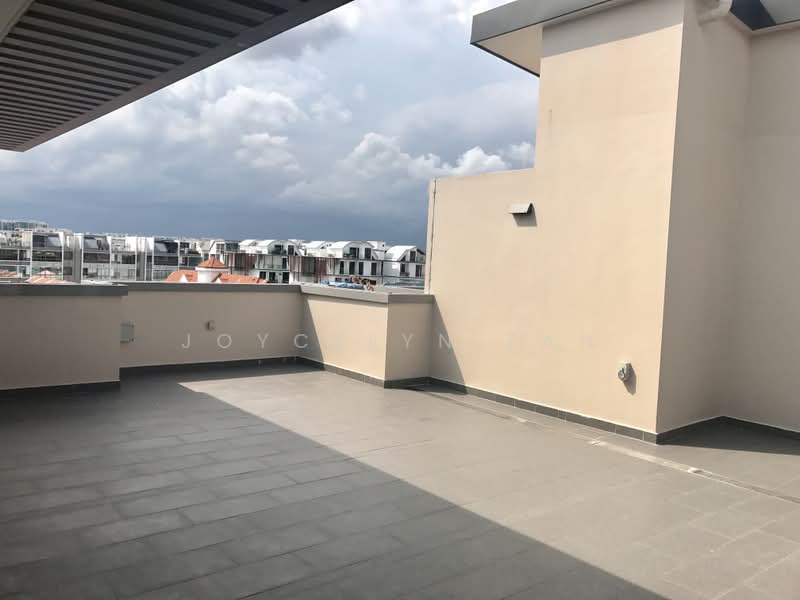 Sundance Suites, 12 Duku Place, 1 Bedroom, 560 sqft, Condominium For Rent, by Joycelyn Tan, 20945824 - Roof Terrace- Common Area - PropertyGuru.com.sg