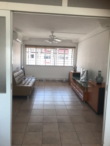 243 Simei Street 5, 243 Simei Street 5, 3 Bedrooms, 1,270 sqft, HDB Flat For Rent, by Veronica Yeo, 20946313 - living area - PropertyGuru.com.sg