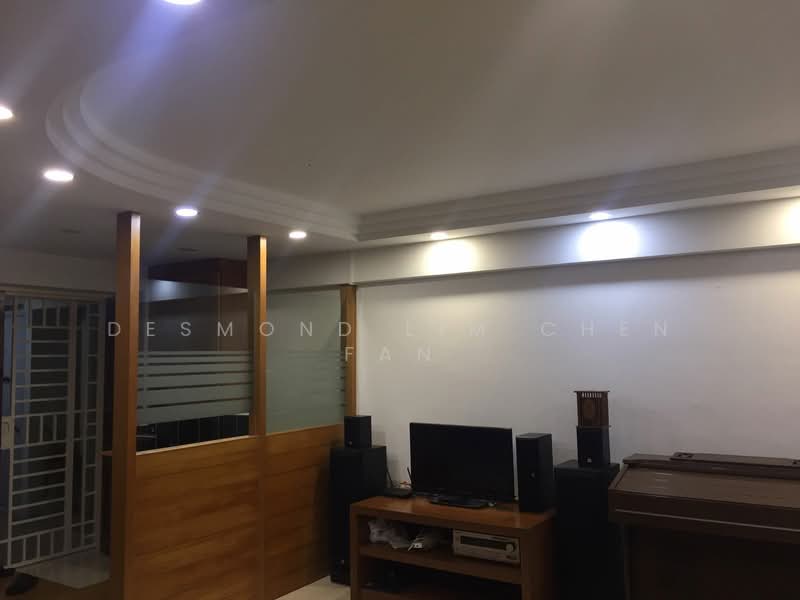 664A Jurong West Street 64, 664A Jurong West Street 64, 3 Bedrooms, 1,184 sqft, HDB Flat For Rent, by Desmond Lim Chen Fan, 20950247 - Living room - PropertyGuru.com.sg