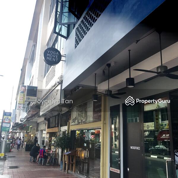 Yoga Studios, Cafes, Restaurants nearby 