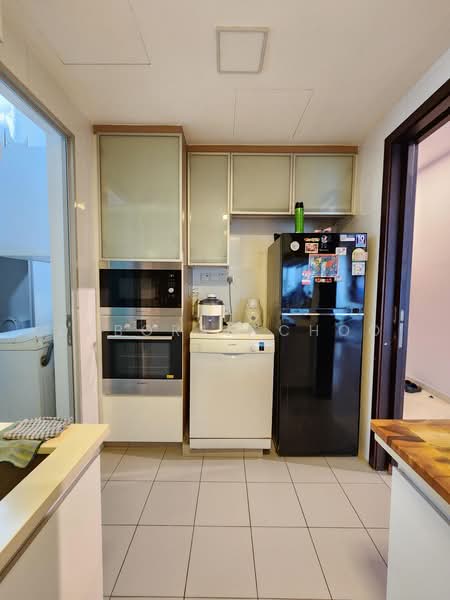 Riviera Residences, 9 Riviera Drive, 3 Bedrooms, 1,216 sqft, Condominium For Rent, by Deborah Choo, 20952987 - PropertyGuru.com.sg