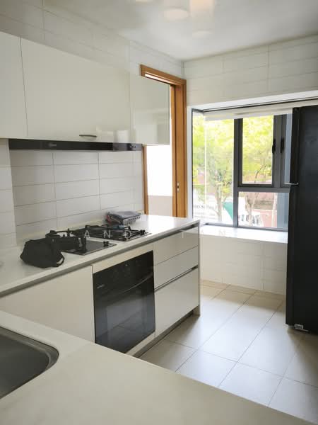 Shelford Suites, 16 Shelford Road, 3 Bedrooms, 1,270 sqft, Apartment For Rent, by Andy Tan, 20956202 - PropertyGuru.com.sg
