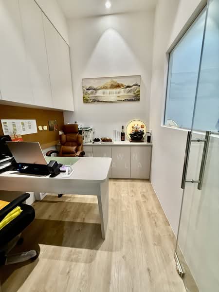 Oxley BizHub 2, 62 Ubi Road 1, 1,894 sqft, Light Industrial (B1) For Rent, by Shawn Thayalan, 20956233 - CommercialGuru.com.sg
