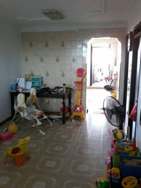51 Lorong 6 Toa Payoh, 51 Lorong 6 Toa Payoh, Balestier / Toa Payoh, 2 Bedrooms, 650 sqft, HDB Flat For Rent, by Benson Leow, 20960364 - PropertyGuru.com.sg