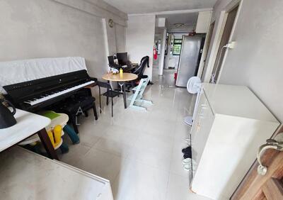 For Rent - 98 Commonwealth Crescent