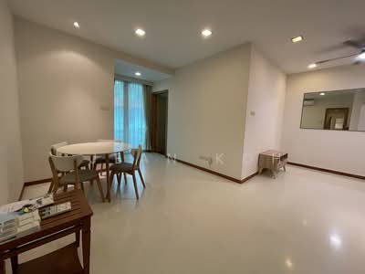 For Rent - East Signature