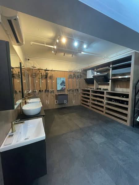 Primz Bizhub, 21 Woodlands Close singapore, 2,200 sqft, Light Industrial (B1) For Rent, by Hendry Lim, 20969807 - CommercialGuru.com.sg
