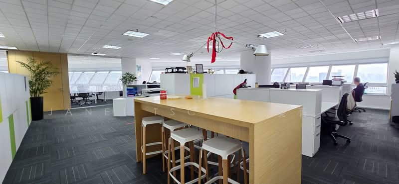 The Concourse, 300 Beach Road, 3,326 sqft, Office For Rent, by Janet Tsc ( 张曉菁 ), 20971026 - CommercialGuru.com.sg