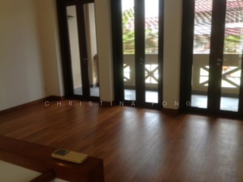 2 open concept area for family and study area with balconies.