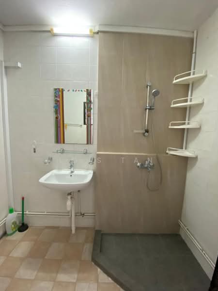 254 Simei Street 1, 254 Simei Street 1, 3 Bedrooms, 1,270 sqft, HDB Flat For Rent, by Lois Tan, 20976606 - PropertyGuru.com.sg