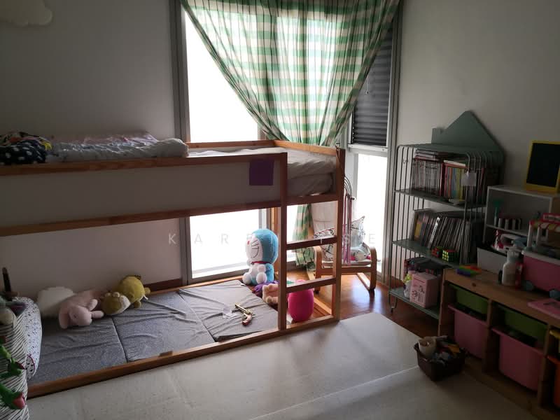 The Bayshore, 30 Bayshore Road, 3 Bedrooms, 1,238 sqft, Condominium For Rent, by Karen Tse, 20982056 - 1st bedroom
 - PropertyGuru.com.sg