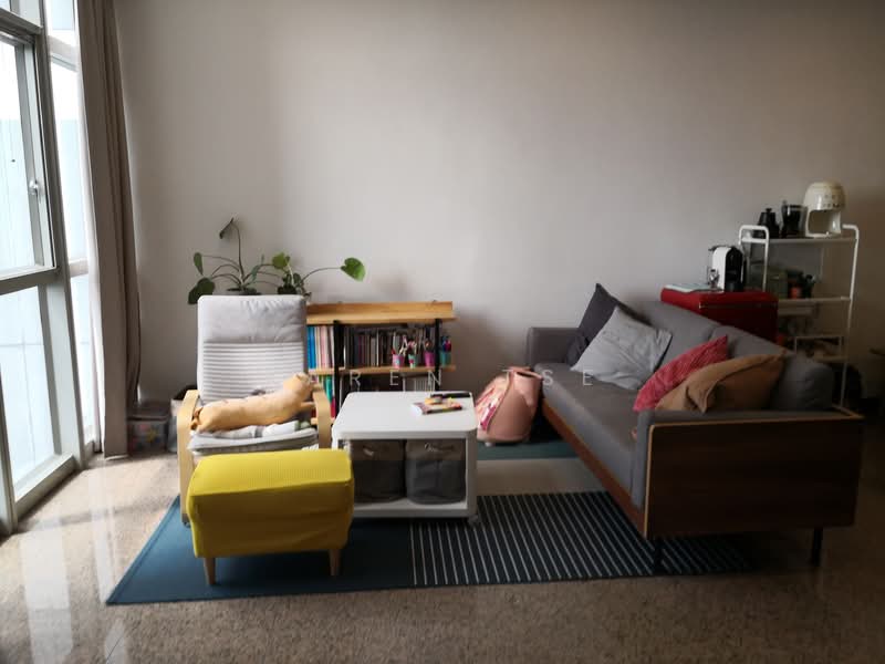 The Bayshore, 30 Bayshore Road, 3 Bedrooms, 1,238 sqft, Condominium For Rent, by Karen Tse, 20982056 - Living room  - PropertyGuru.com.sg