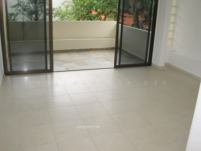 STEVENS MRT. 1800 sq ft. 3 Rooms Plus Maid's. 3 Balconies., Robin Drive, 3 Bedrooms, 1,800 sqft, Condominium For Rent, by Terrence Yap, 20985193 - ROOM 3 with BALCONY - PropertyGuru.com.sg