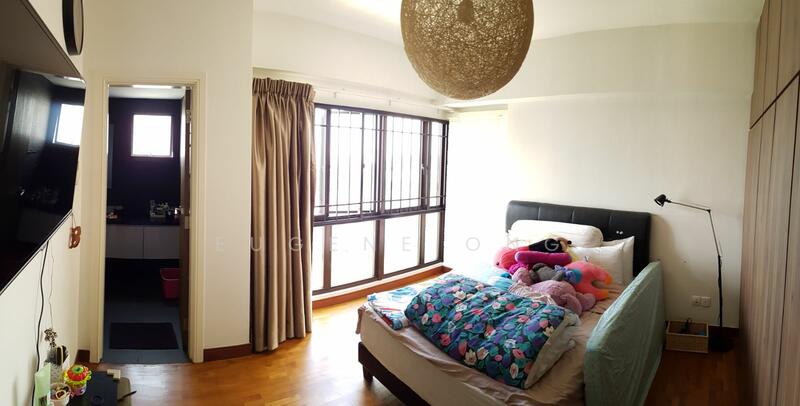 The Mayfair, 1 Jurong East Street 32, 3 Bedrooms, 1,302 sqft, Condominium For Rent, by Eugene Ong, 20985253 - Spacious Master bedroom - PropertyGuru.com.sg