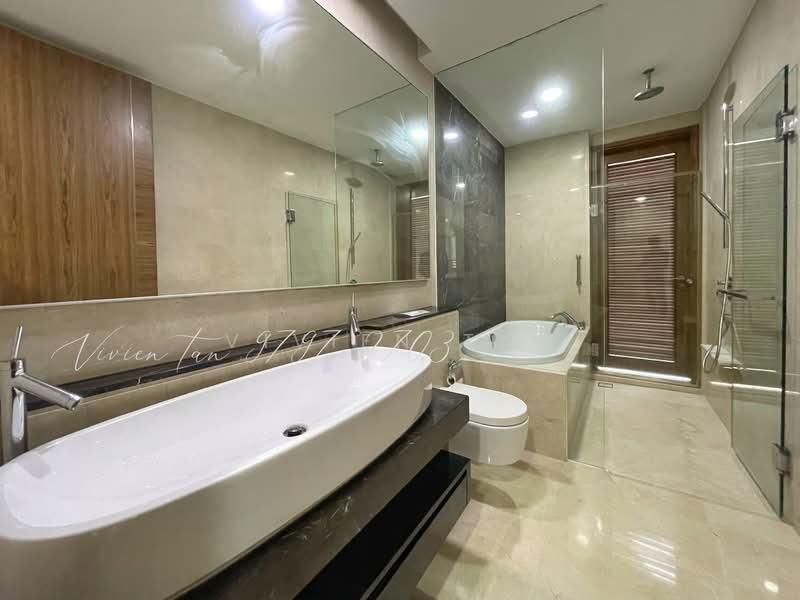 Volari, 12 Balmoral Road, 4 Bedrooms, 2,282 sqft, Condominium For Rent, by Vivien Tan, 20986791 - Master bathroom - PropertyGuru.com.sg