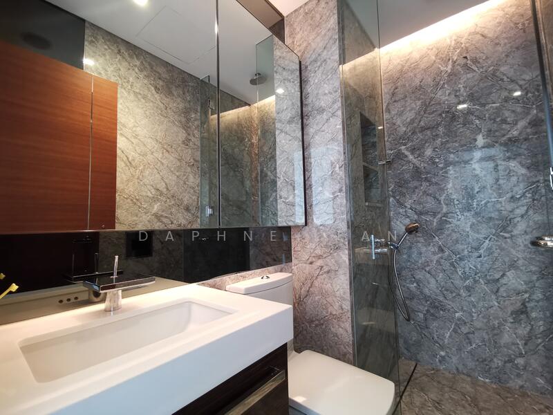 Junior Suite Bathroom