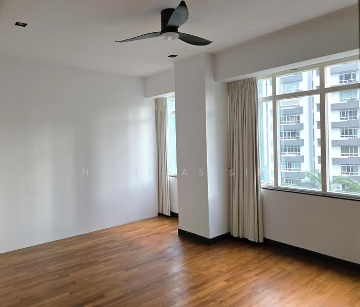 Nicholas Sim 96690338