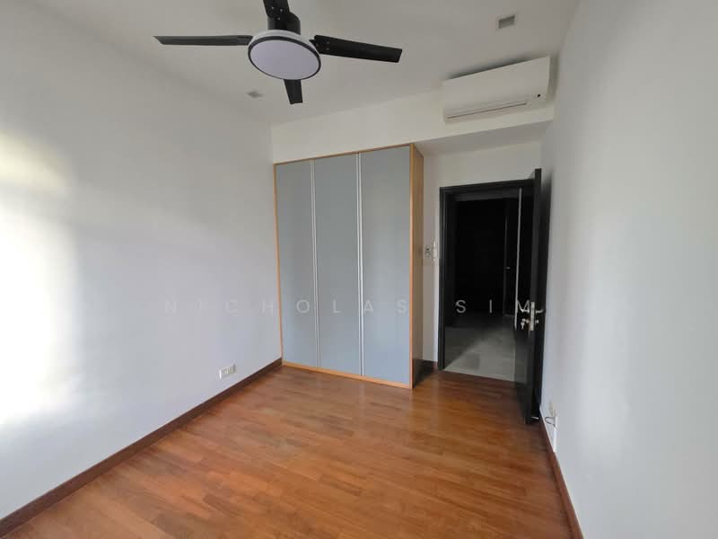 Nicholas Sim 96690338