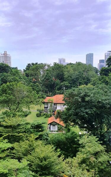 Sim Nicholas 96690338