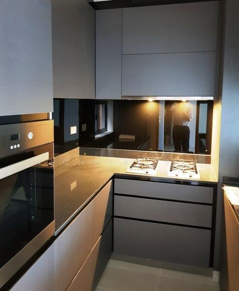 Sim Nicholas 96690338