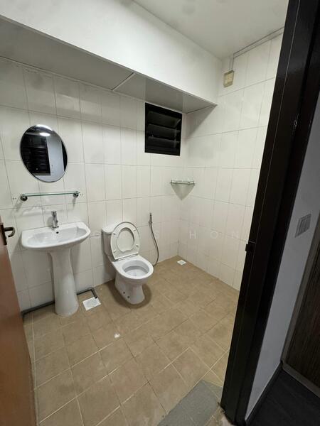 For Rent - 593B Montreal Ville