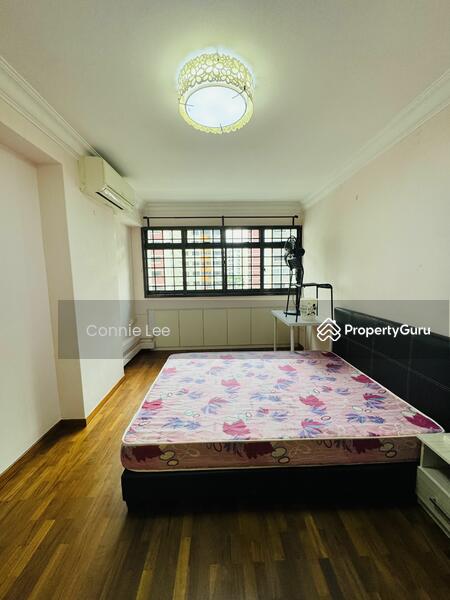 For Rent - 711 Tampines Street 71