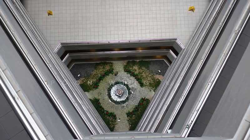 The Plaza, 7500A Beach Road, Beach Road / Bugis / Rochor, 1 Bedroom, 732 sqft, Apartment For Rent, by Poon Wing Kee, 21006821 - PropertyGuru.com.sg