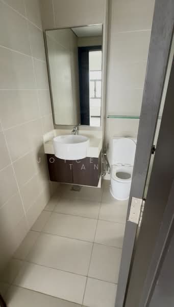 Sundance Suites, 12 Duku Place, 1 Bedroom, 560 sqft, Condominium For Rent, by Joycelyn Tan, 21008320 - PropertyGuru.com.sg
