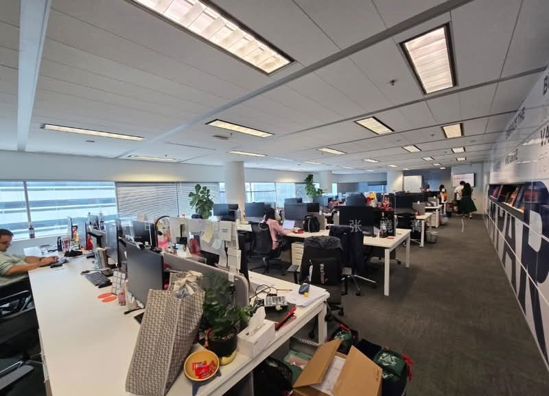 Gateway East, 152 Beach Road, 5,522 sqft, Office For Rent, by Janet Tsc ( 张曉菁 ), 21013254 - CommercialGuru.com.sg
