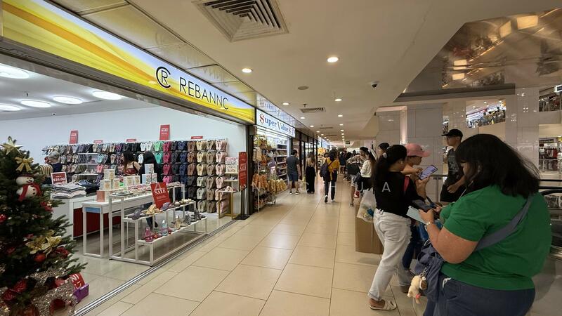 Lucky Plaza, , 388 sqft, Mall Shop For Sale, by Alvin Chua, 21013349 - CommercialGuru.com.sg