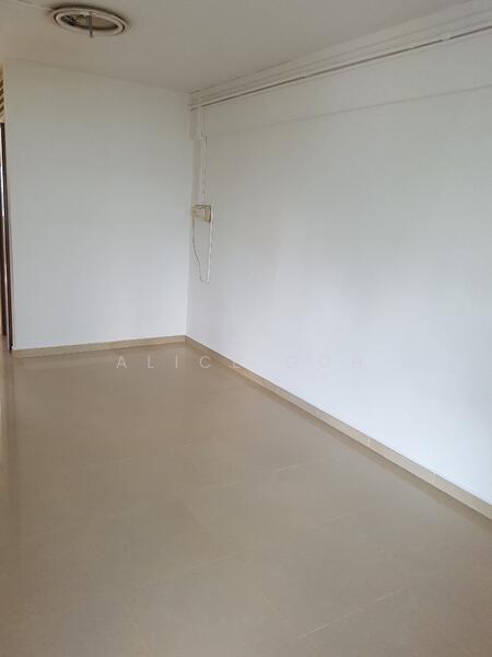 101 Woodlands Street 13, 101 Woodlands Street 13, 2 Bedrooms, 721 sqft, HDB Flat For Rent, by Alice Goh, 21016860 - PropertyGuru.com.sg