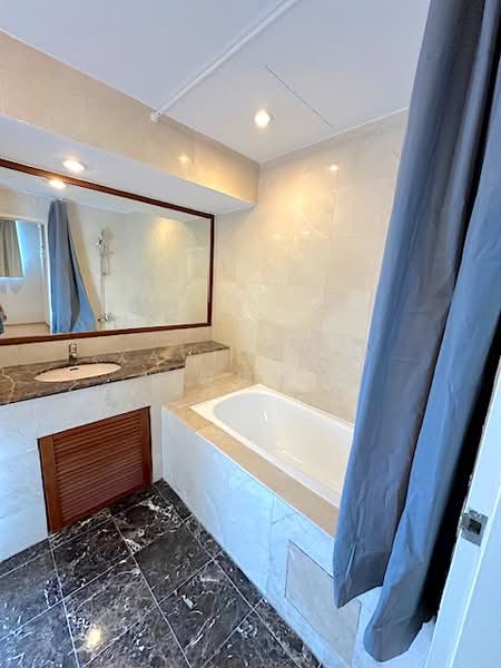 Villa Delle Rose, Taman Nakhoda, 3 Bedrooms, 2,800 sqft, Condominium For Rent, by Xavier Aw (欧伟廷), 21023479 - PropertyGuru.com.sg