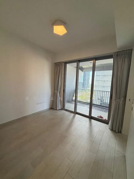 V on Shenton, 5A Shenton Way, 2 Bedrooms, 721 sqft, Condominium For Sale, by Roland Ong, 21027705 - PropertyGuru.com.sg