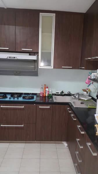 121 Bukit Batok Central, 121 Bukit Batok Central, 4 Bedrooms, 1,500 sqft, HDB Flat For Rent, by Evangeline Low, 21032023 - PropertyGuru.com.sg