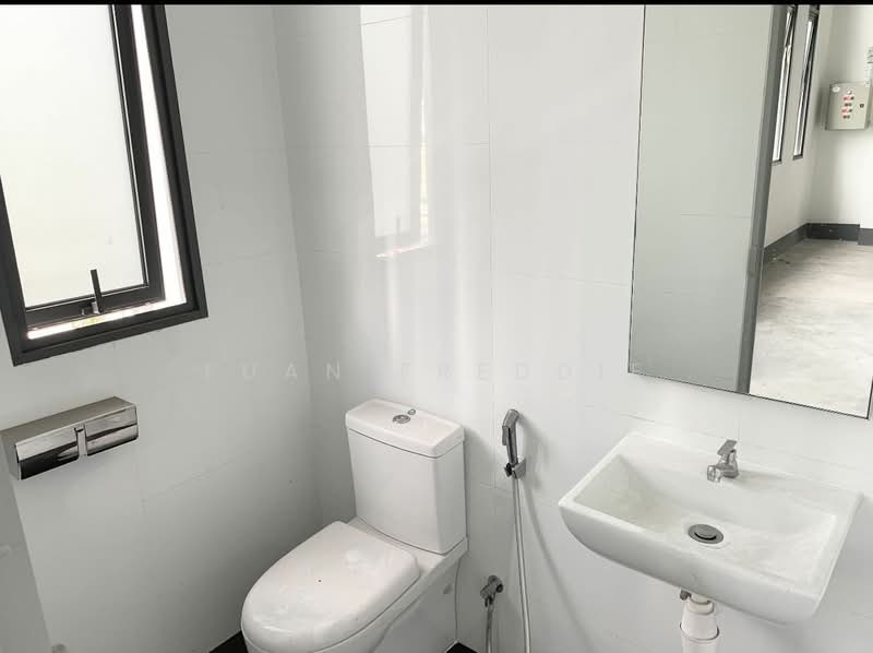 NORCOM I & II, Various B1 units @ Norcom I & II, 1,668 sqft, Light Industrial (B1) For Rent, by Fuan Freddie, 21036942 - CommercialGuru.com.sg