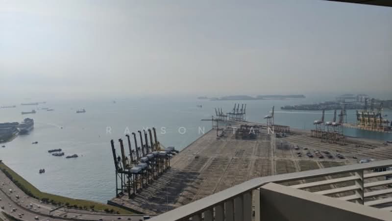 V on Shenton, 5 Shenton Way, 3 Bedrooms, 1,528 sqft, Condominium For Rent, by Rayson Tan, 21038654 - Splendid view from Balcony / Living Room - PropertyGuru.com.sg