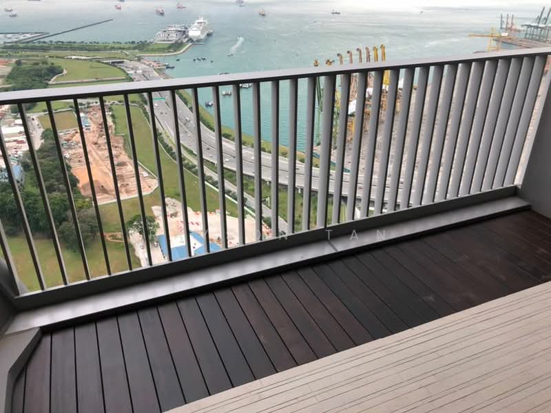 V on Shenton, 5 Shenton Way, 3 Bedrooms, 1,528 sqft, Condominium For Rent, by Rayson Tan, 21038654 - View From Living room - PropertyGuru.com.sg