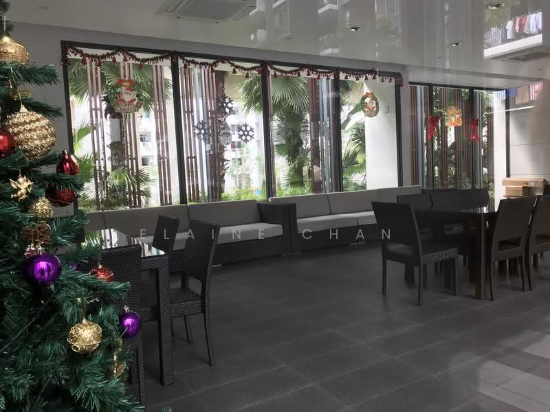 La Fiesta, 60 Sengkang Square, Hougang / Punggol / Sengkang, 1 Bedroom, 452 sqft, Condominium For Rent, by Elaine Chan, 21041826 - Lovely large function room with TV by the pool - PropertyGuru.com.sg