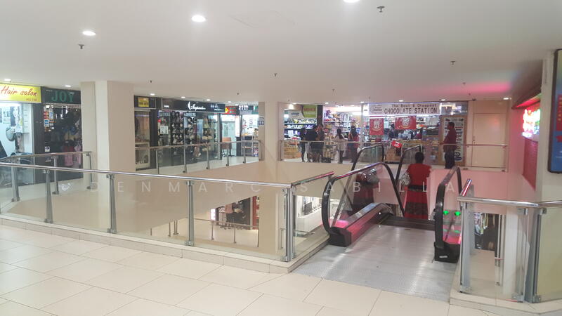 Lucky Plaza, 304 Orchard Road, 180 sqft, Mall Shop For Rent, by Denmarc Sabilla, 21045763 - CommercialGuru.com.sg