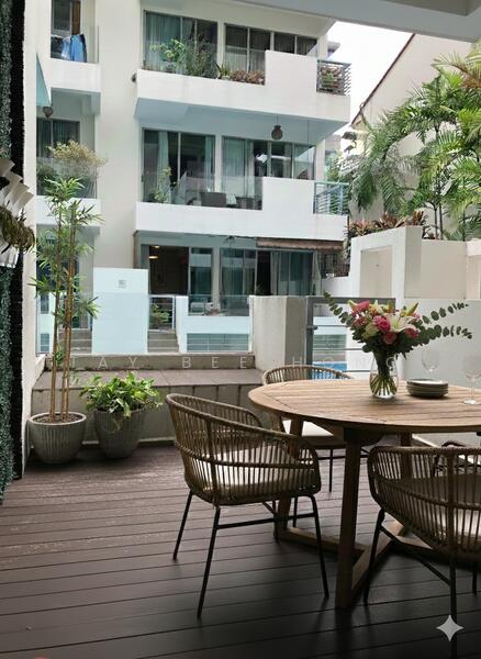 For Sale - D'Cambridge