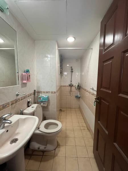 48 Strathmore Avenue, 48 Strathmore Avenue, 3 Bedrooms, 915 sqft, HDB Flat For Rent, by Lily Teo, 21056409 - PropertyGuru.com.sg