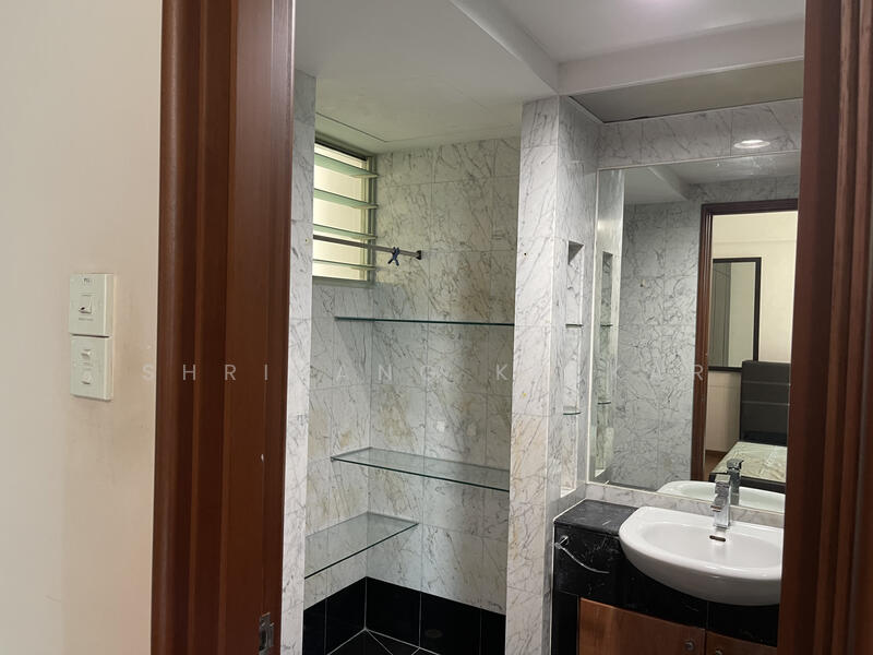 Master Toilet