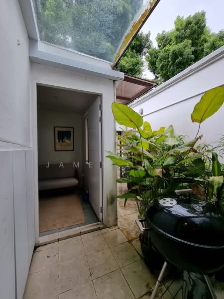 For Rent - 82 Tiong Poh Road