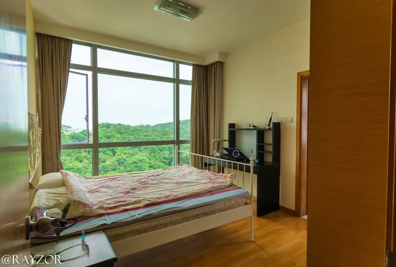 Hillview Regency, 28 Bukit Batok East Avenue 2, 3 Bedrooms, 1,194 sqft, Condominium For Rent, by Ray Ng, 21067711 - PropertyGuru.com.sg