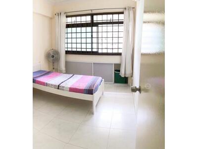 For Rent - 3A Holland Close