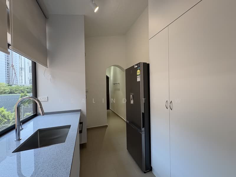 Everton Road, Everton Road, 1 Bedroom, 1,100 sqft, Walk-up Apartment For Rent, by Rosalind Teow, 21075269 - PropertyGuru.com.sg