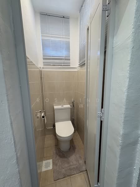 Everton Road, Everton Road, 1 Bedroom, 1,100 sqft, Walk-up Apartment For Rent, by Rosalind Teow, 21075269 - PropertyGuru.com.sg