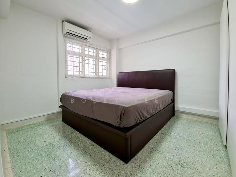 Bedroom 1 King Size Storage Bed